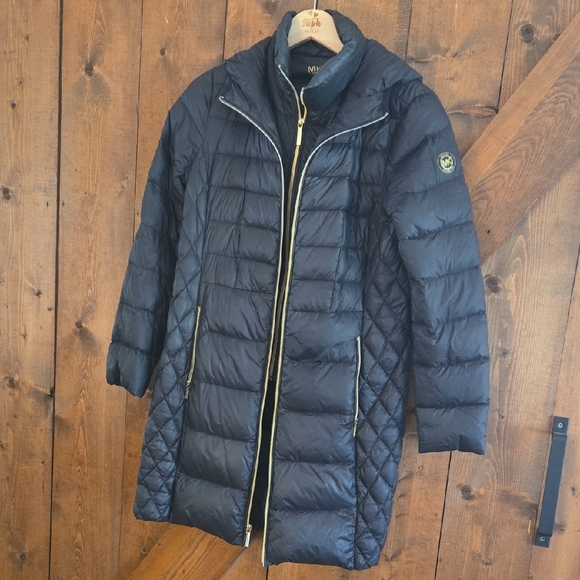 Michael Kors Quilted Puffer Jacket - Black - Picture 1 of 5